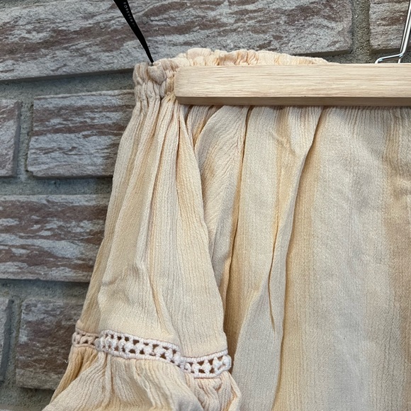 Forever 21 Peach Off the Shoulder Crop Top - Picture 8 of 9